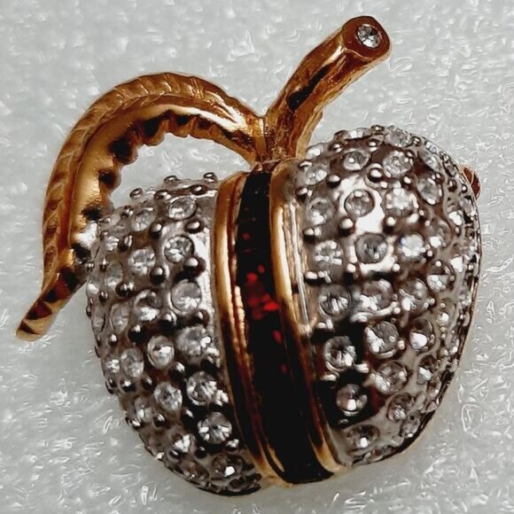 BUTLER Signed Vintage Clear Rhinestone Apple Brooch Sparkle Jewelry Goldtone Pin - Picture 5 of 10